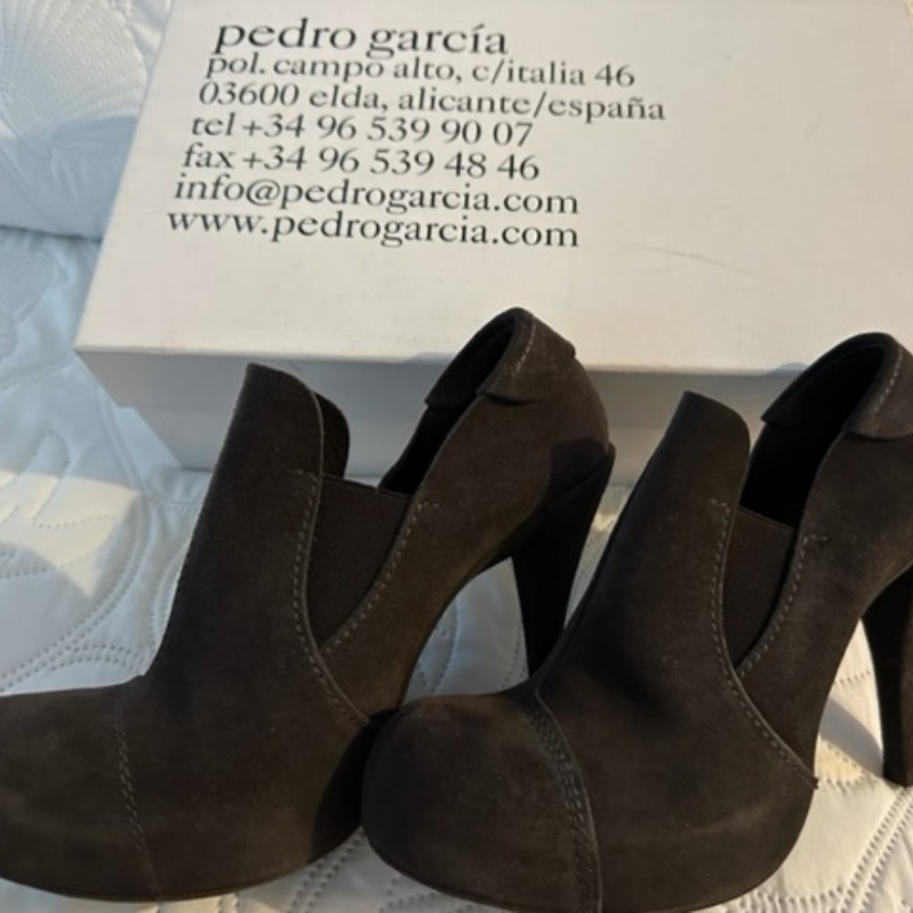 Pedro Garcia Brown Suede Booties